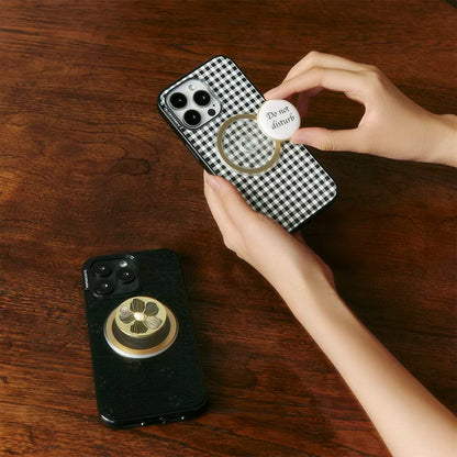 Enamel Mae Flower with Pearl — MagSafe PopGrip - US 75969