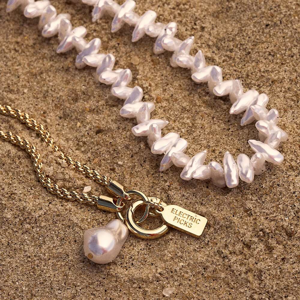 Rope Chain Charmed — Phone Wristlet - US 86684